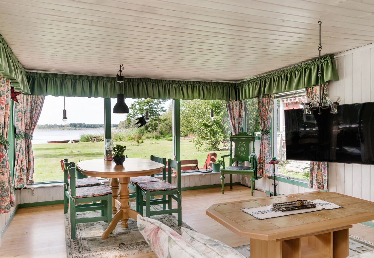 Ferienhaus in Ljungbyhed - Ferienhaus mit eigenem Steg In Ljungbyhed | SE01026
