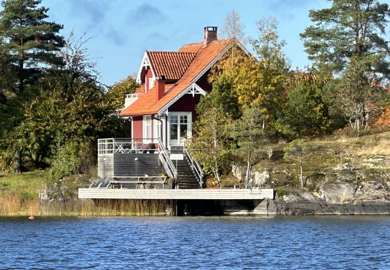 Ferienhaus in Köpmannebro - Einzigartiges Haus in Köpmannebro mit fantastischem Seegrundstück | SE17008