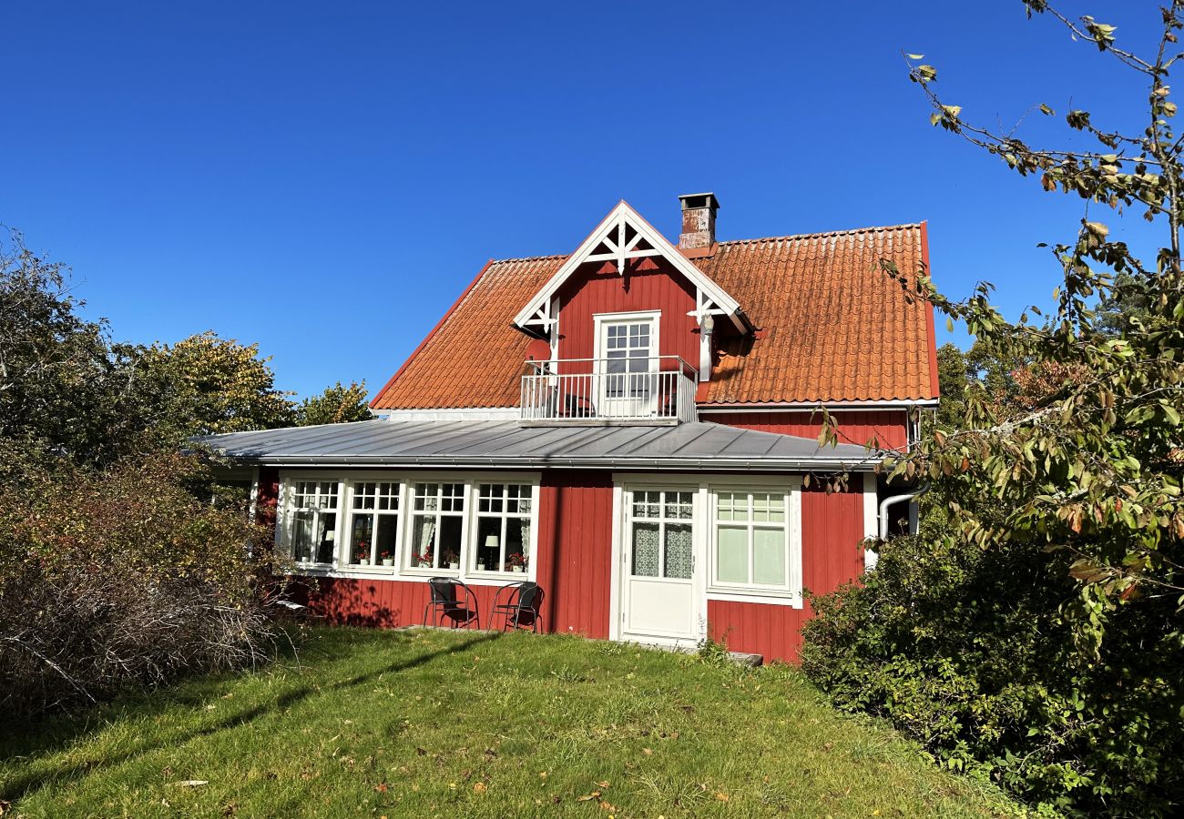 Haus in Köpmannebro - Einzigartiges Haus in Köpmannebro mit fantastischem Seegrundstück | SE17008