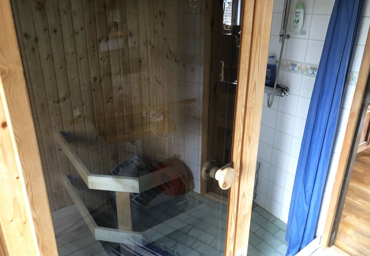 Ferienhaus in Färjestaden - Geräumiges Haus in Färjestaden auf Öland mit Sauna | SE04011