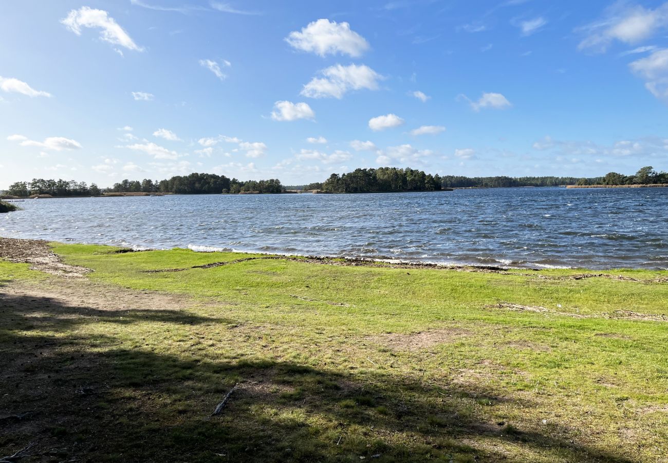 Ferienhaus in Mönsterås - Ferienhaus auf Oknö in der Nähe von Schwimmen und Natur | SE05013