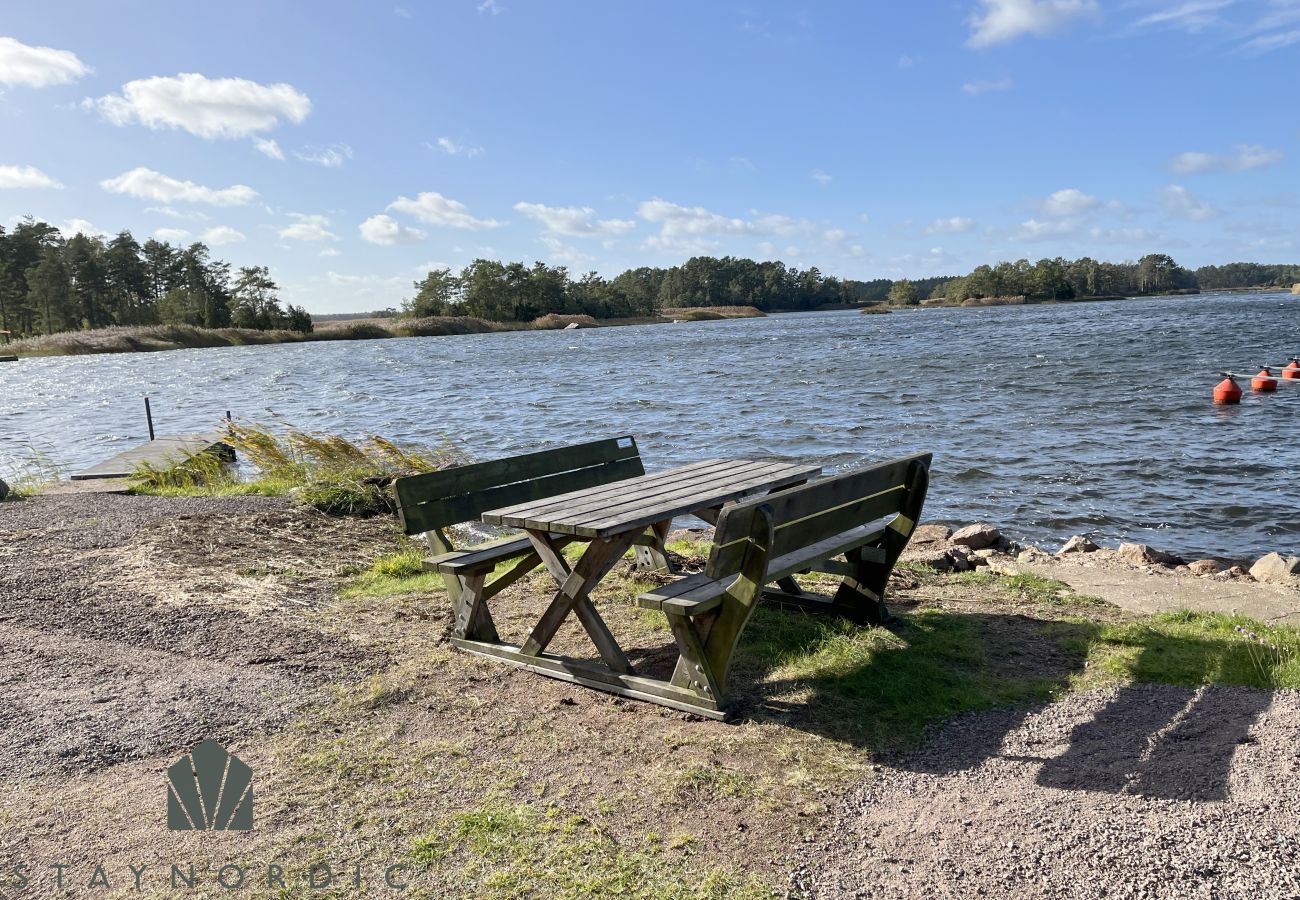 Ferienhaus in Mönsterås - Ferienhaus auf Oknö in der Nähe von Schwimmen und Natur | SE05013