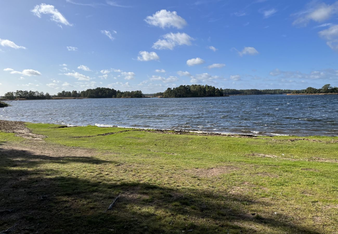 Ferienhaus in Mönsterås - Ferienhaus auf Oknö in der Nähe von Schwimmen und Natur | SE05013