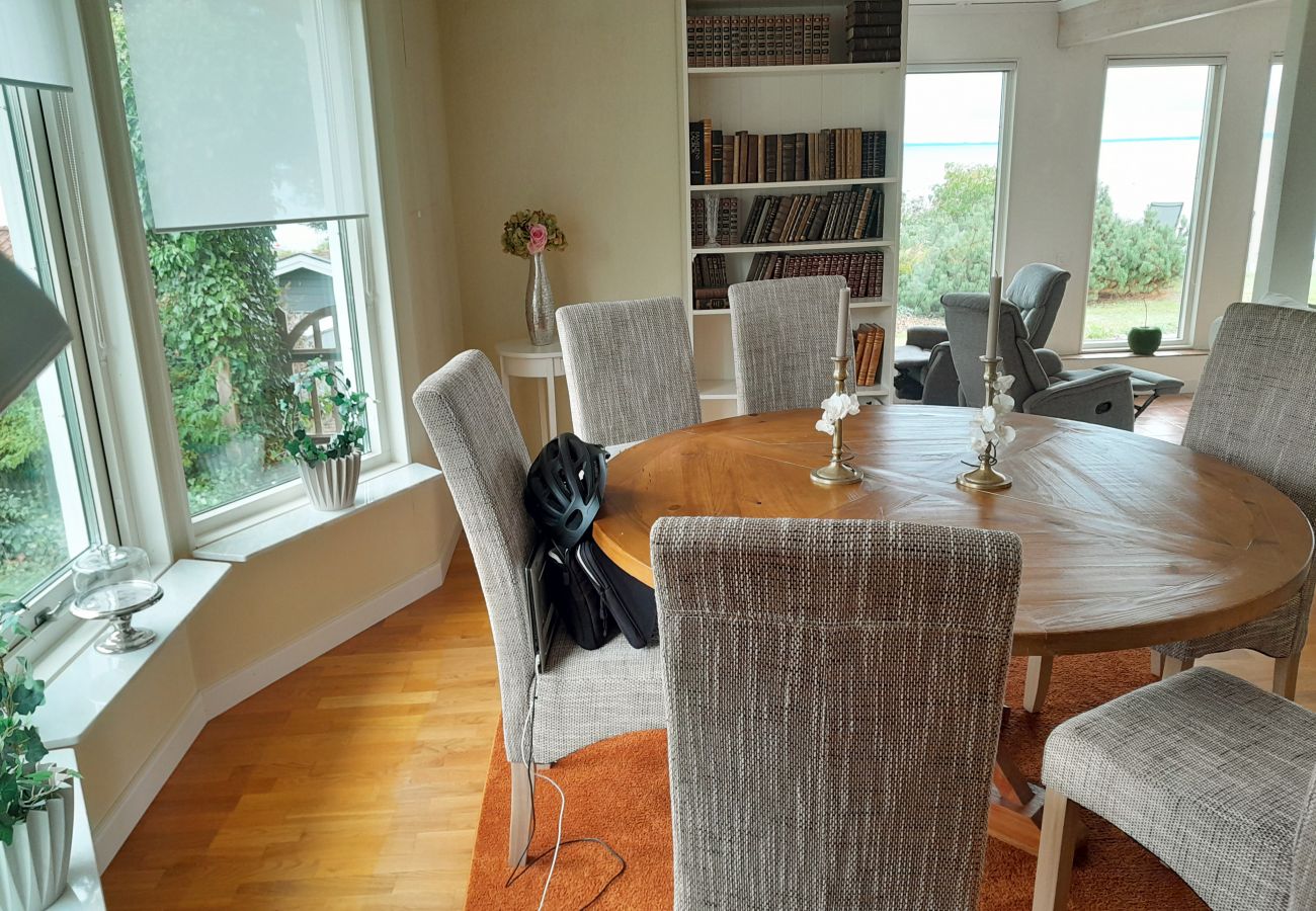 Ferienhaus in Jonstorp - Schönes Strandhaus mit Meerblick in Jonstorp| SE01020