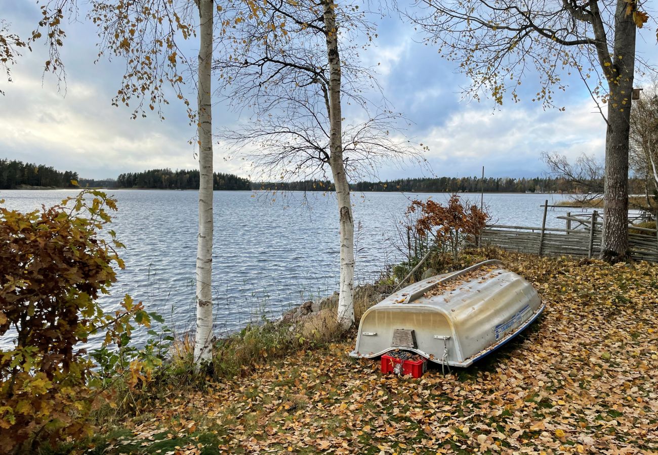 Ferienhaus in Hult - Ferienhaus mit eigenem Seegrundstück außerhalb von Eksjö | SE07028