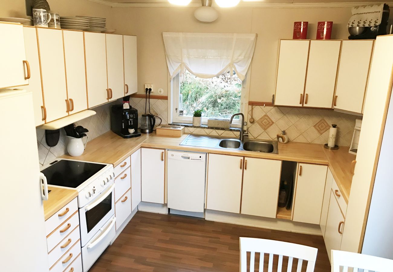 Ferienhaus in Ullared - Schönes Haus in Ullared bei Gekås | SE02056