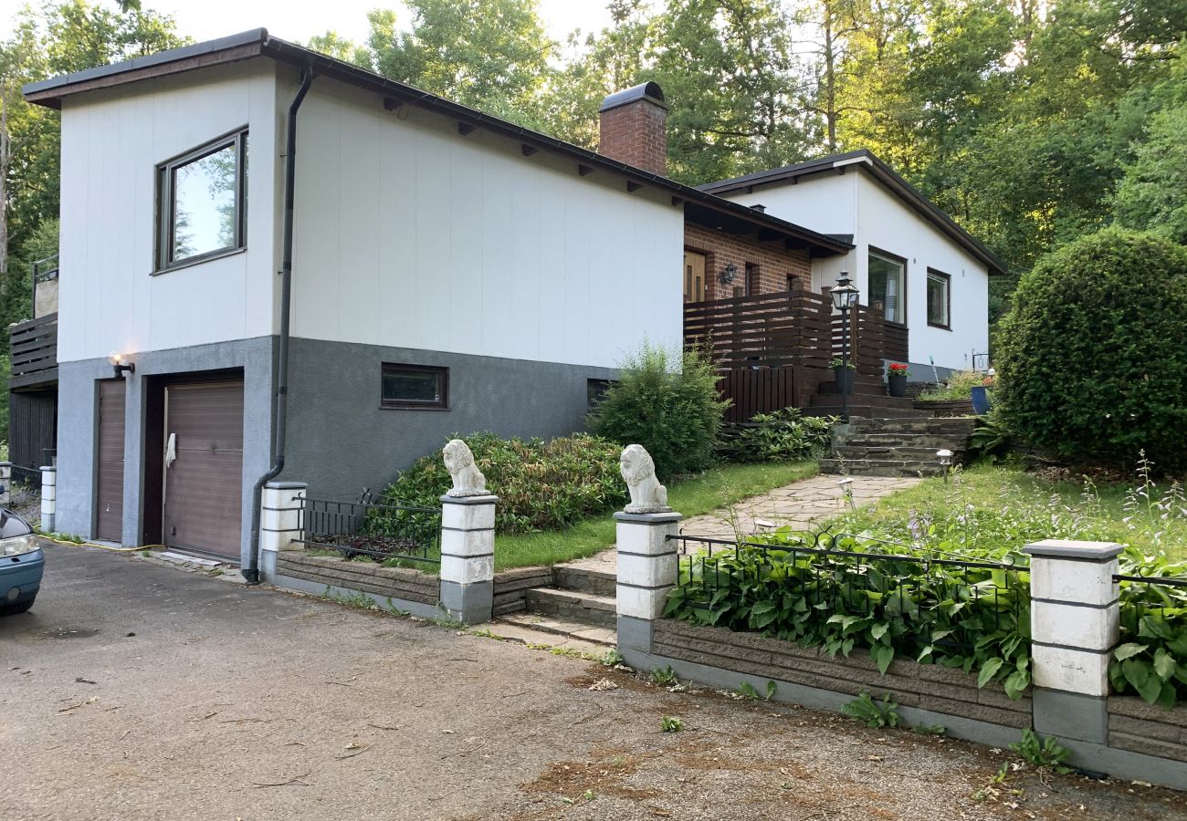 Ferienhaus in Ullared - Schönes Haus in Ullared bei Gekås | SE02056