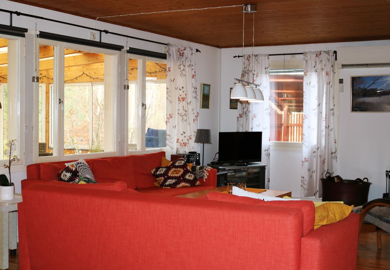 Ferienhaus in Hässleholm - Gemütliches Ferienhaus mit Wald vor dem Hausknoten, Hässleholm | SE01559