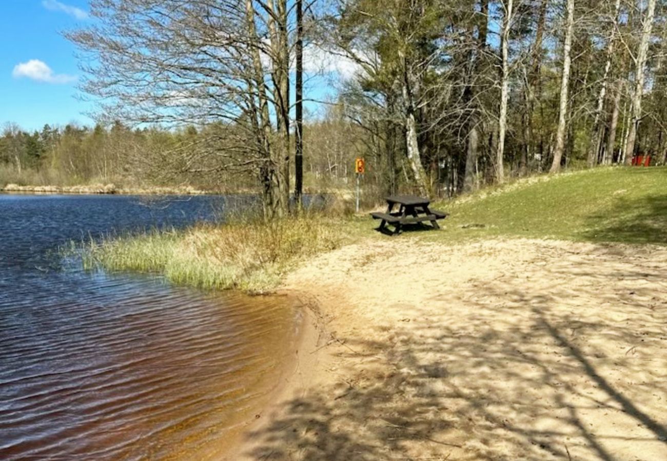 Ferienhaus in Hässleholm - Gemütliches Ferienhaus mit Wald vor dem Hausknoten, Hässleholm | SE01559