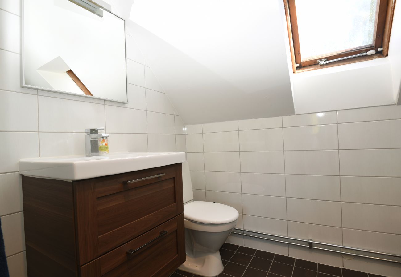 Ferienhaus in Svanesund -  Frische und gemütliche Villa mit holzbefeuertem Whirlpool und Sauna | SE09026 Svanesund/Orust