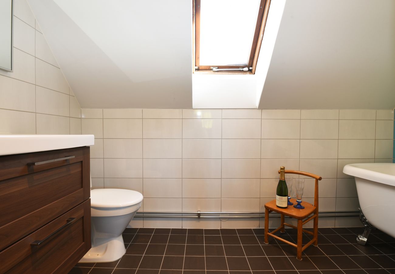 Ferienhaus in Svanesund -  Frische und gemütliche Villa mit holzbefeuertem Whirlpool und Sauna | SE09026 Svanesund/Orust