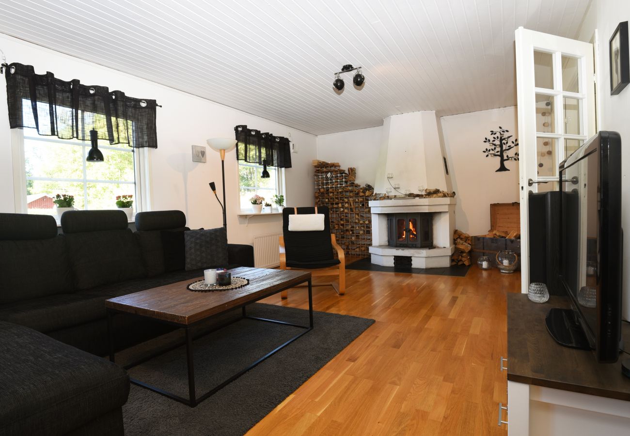 Ferienhaus in Svanesund -  Frische und gemütliche Villa mit holzbefeuertem Whirlpool und Sauna | SE09026 Svanesund/Orust