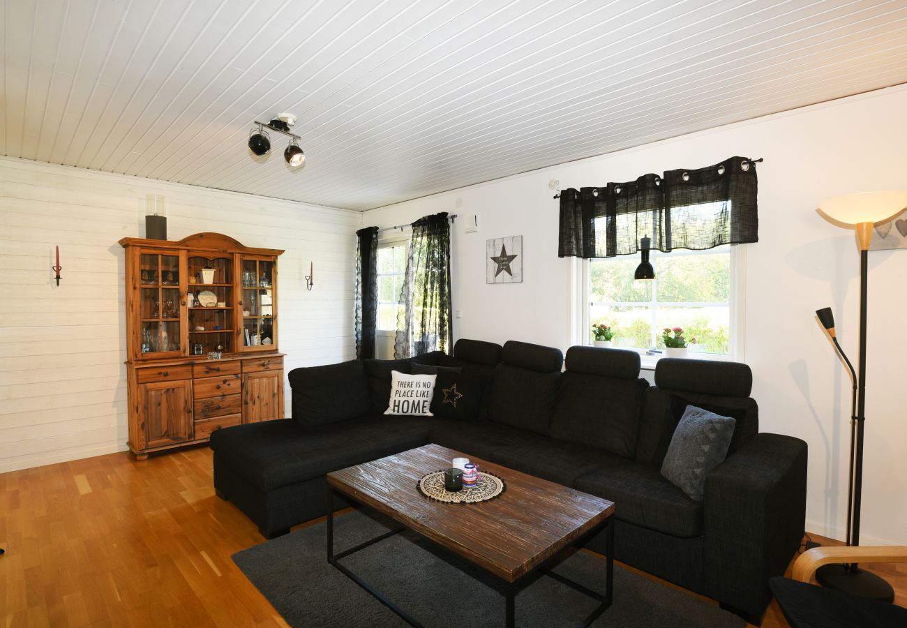 Ferienhaus in Svanesund -  Frische und gemütliche Villa mit holzbefeuertem Whirlpool und Sauna | SE09026 Svanesund/Orust