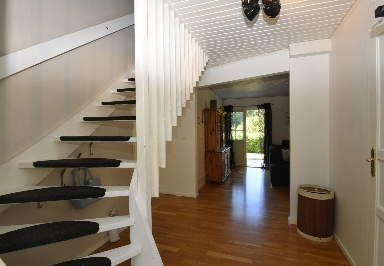 Ferienhaus in Svanesund -  Frische und gemütliche Villa mit holzbefeuertem Whirlpool und Sauna | SE09026 Svanesund/Orust