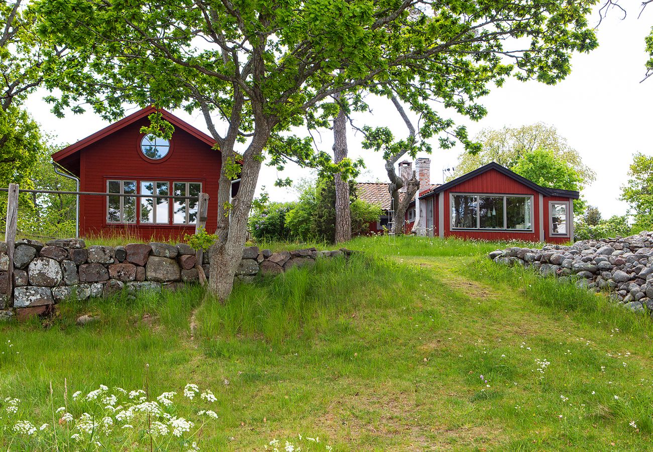 Ferienhaus in Rockneby - Architektenhaus in Drag mit Panoramablick auf Dragsviken | SE05015