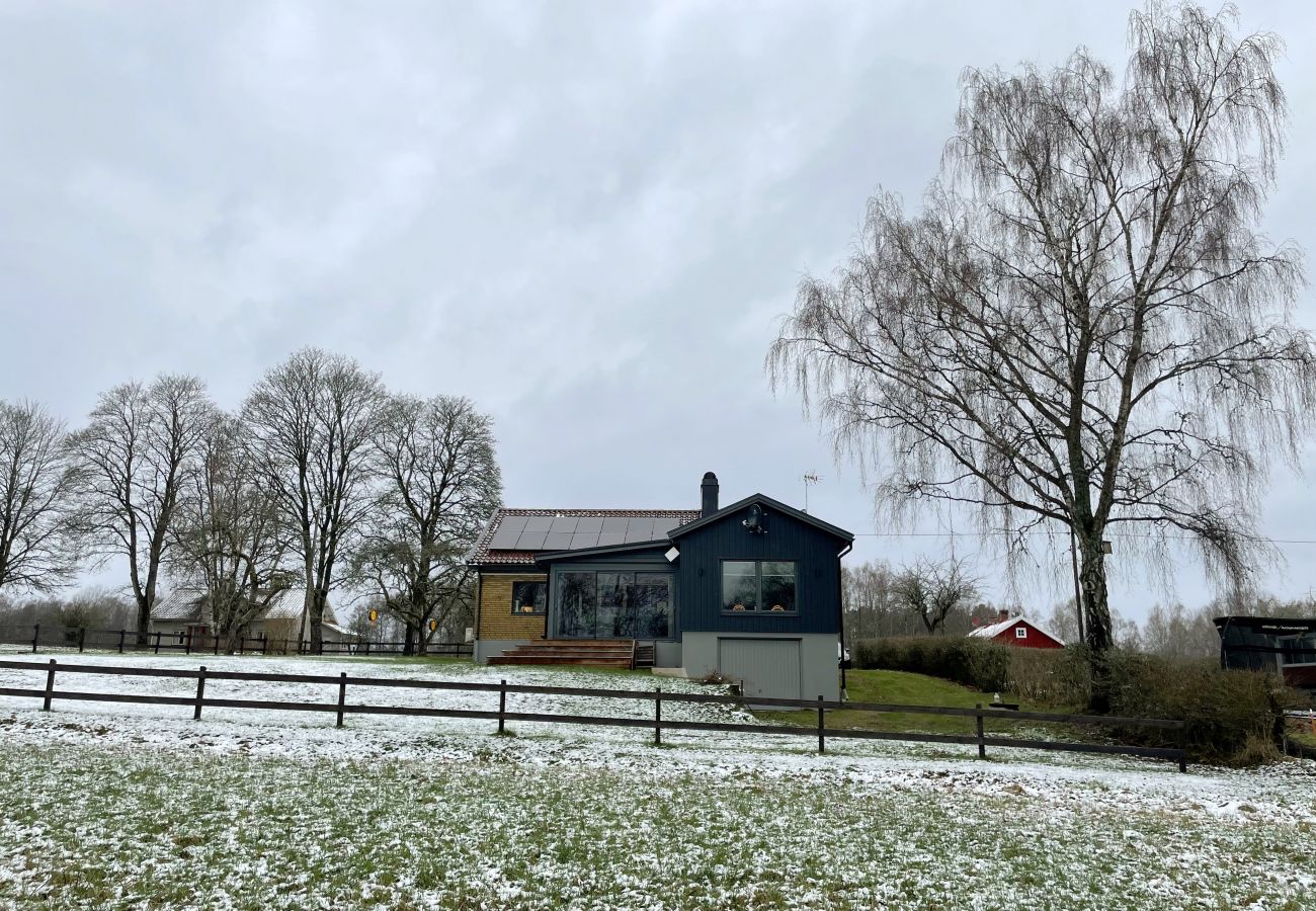 Ferienhaus in Bolmsö - Gut ausgestattetes Ferienhaus auf Bolmsö außerhalb von Ljungby | SE06052