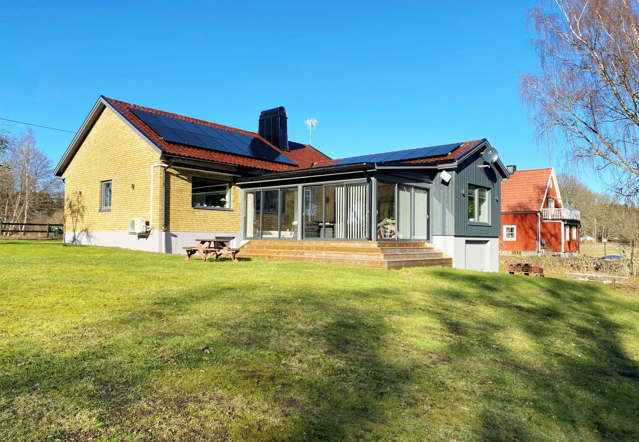 Ferienhaus in Bolmsö - Gut ausgestattetes Ferienhaus auf Bolmsö außerhalb von Ljungby | SE06052