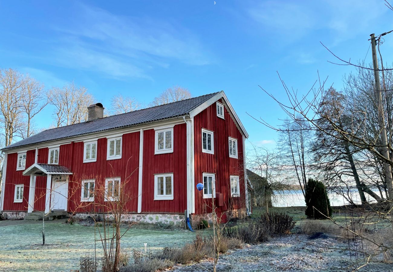 Haus in Urshult - Ferienhaus mit eigenem Seegrundstück bei Mien | SE06045