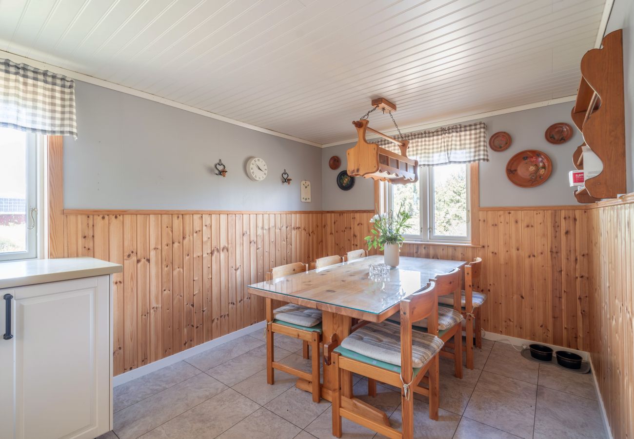 Ferienhaus in Borgholm - Schönes Ferienhaus im Nordosten Ölands | SE04014