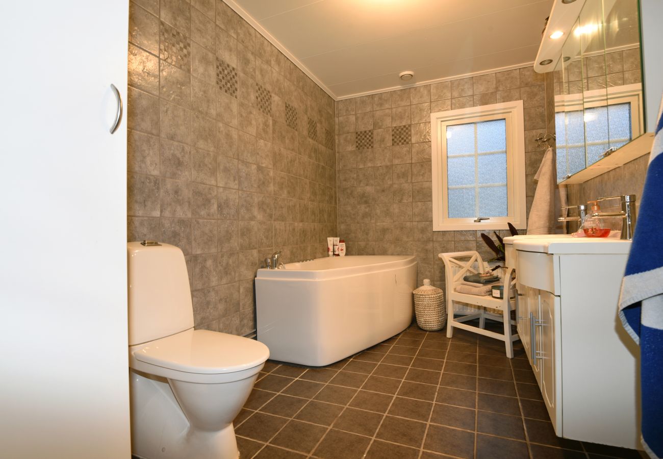 Ferienhaus in Karlstad - Geräumiges Haus in der Nähe von Karlstad und Vänern | SE18021