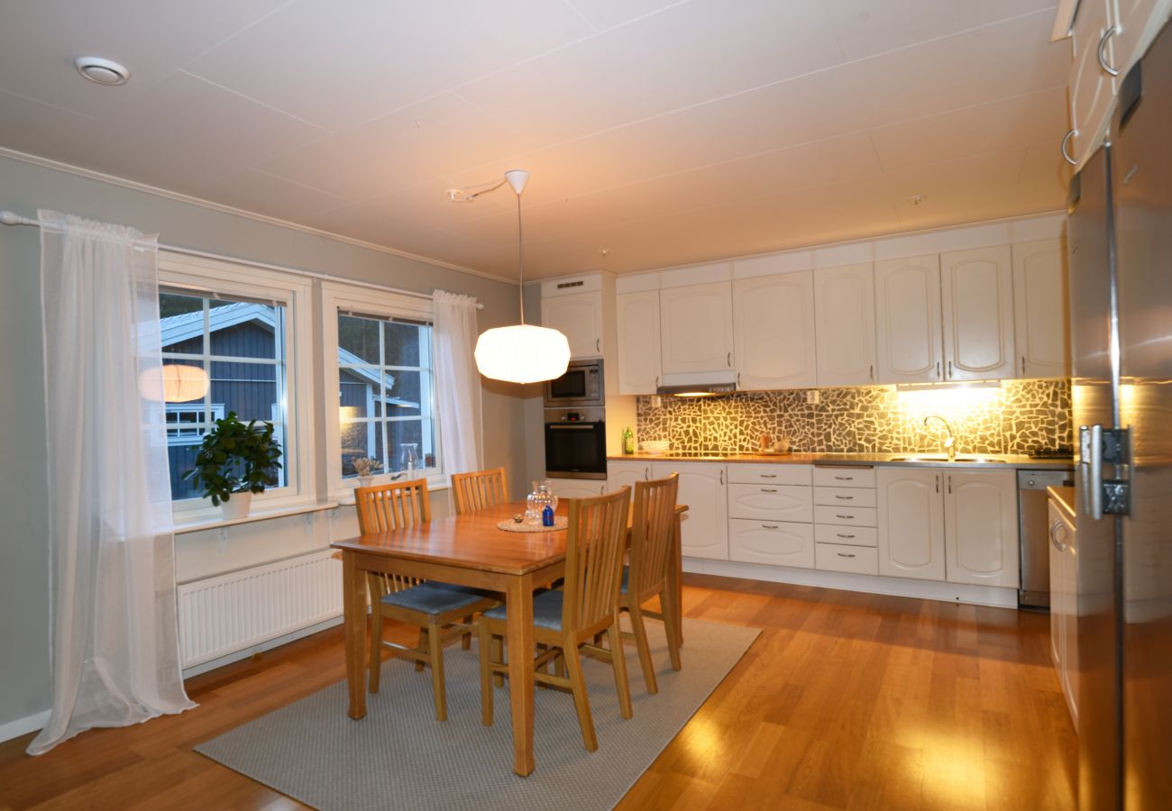 Ferienhaus in Karlstad - Geräumiges Haus in der Nähe von Karlstad und Vänern | SE18021