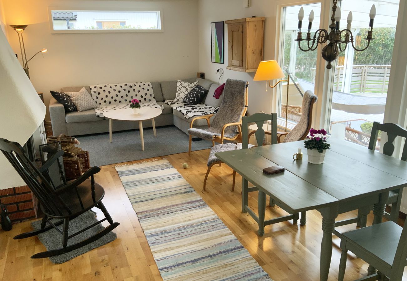 Ferienhaus in Steninge - Charmantes Haus in Steninge mit 300 m zum Meer| SE02058