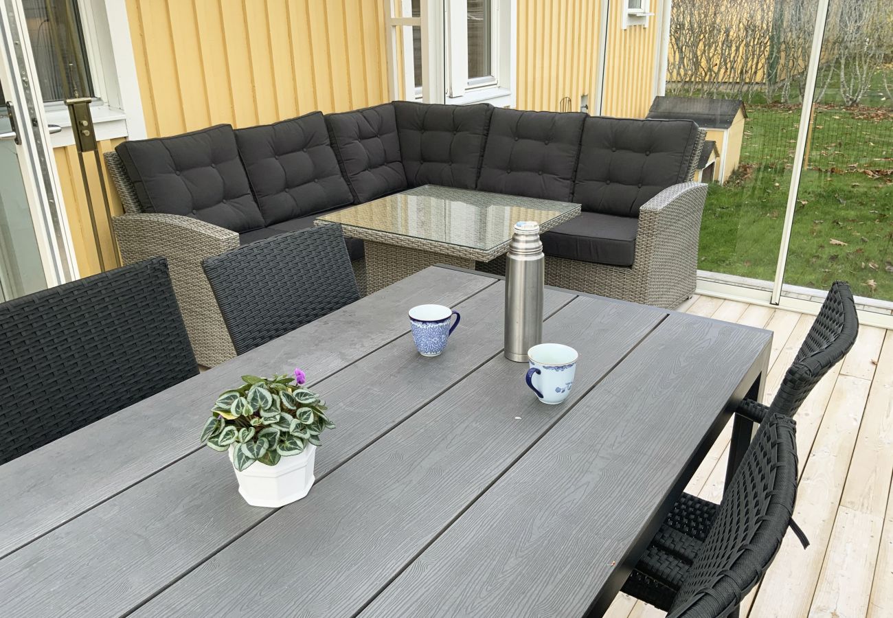Ferienhaus in Steninge - Charmantes Haus in Steninge mit 300 m zum Meer| SE02058