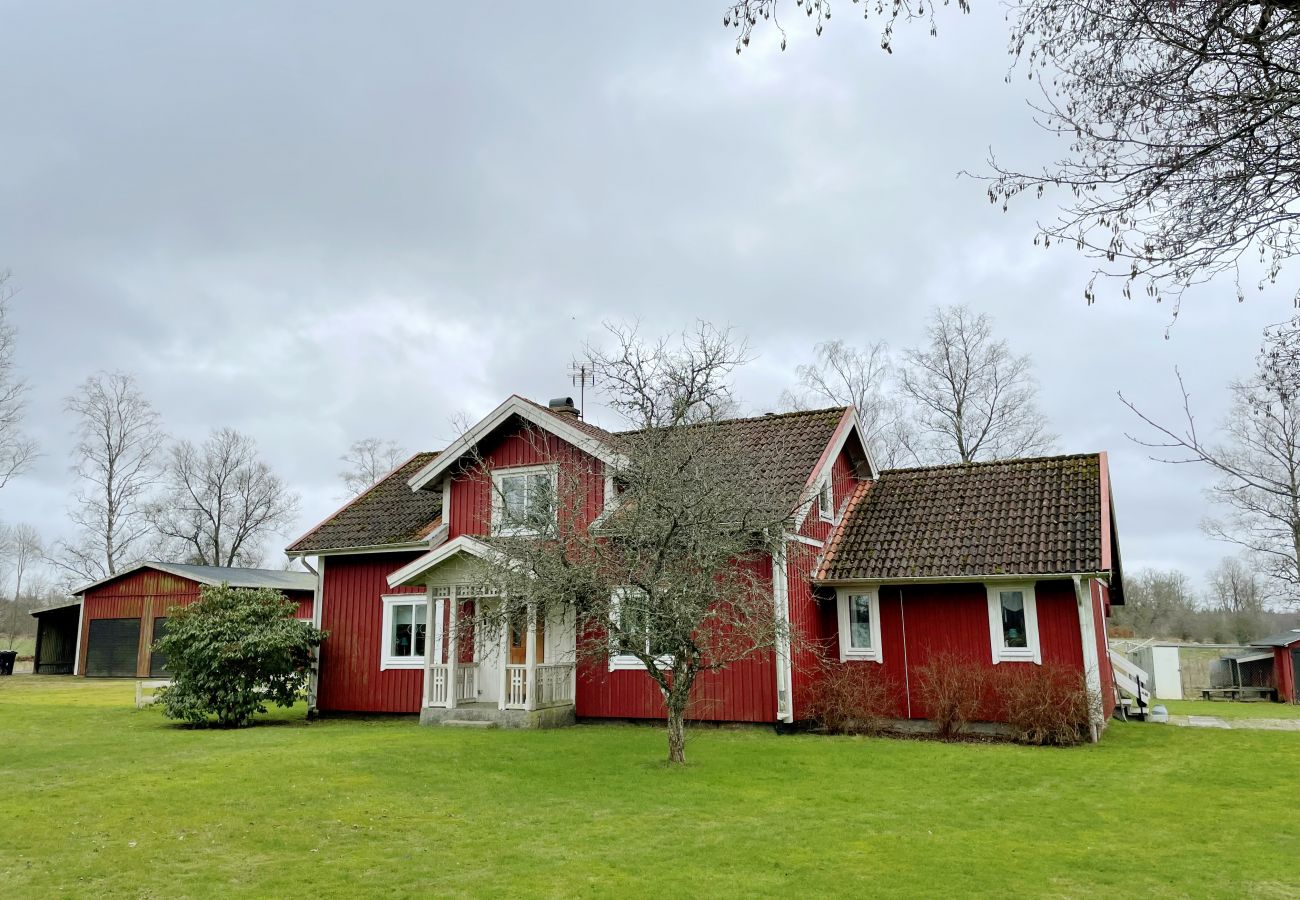 Haus in Rydaholm - Geräumiges Ferienhaus in Hjortsjö, Rydaholm |SE07038