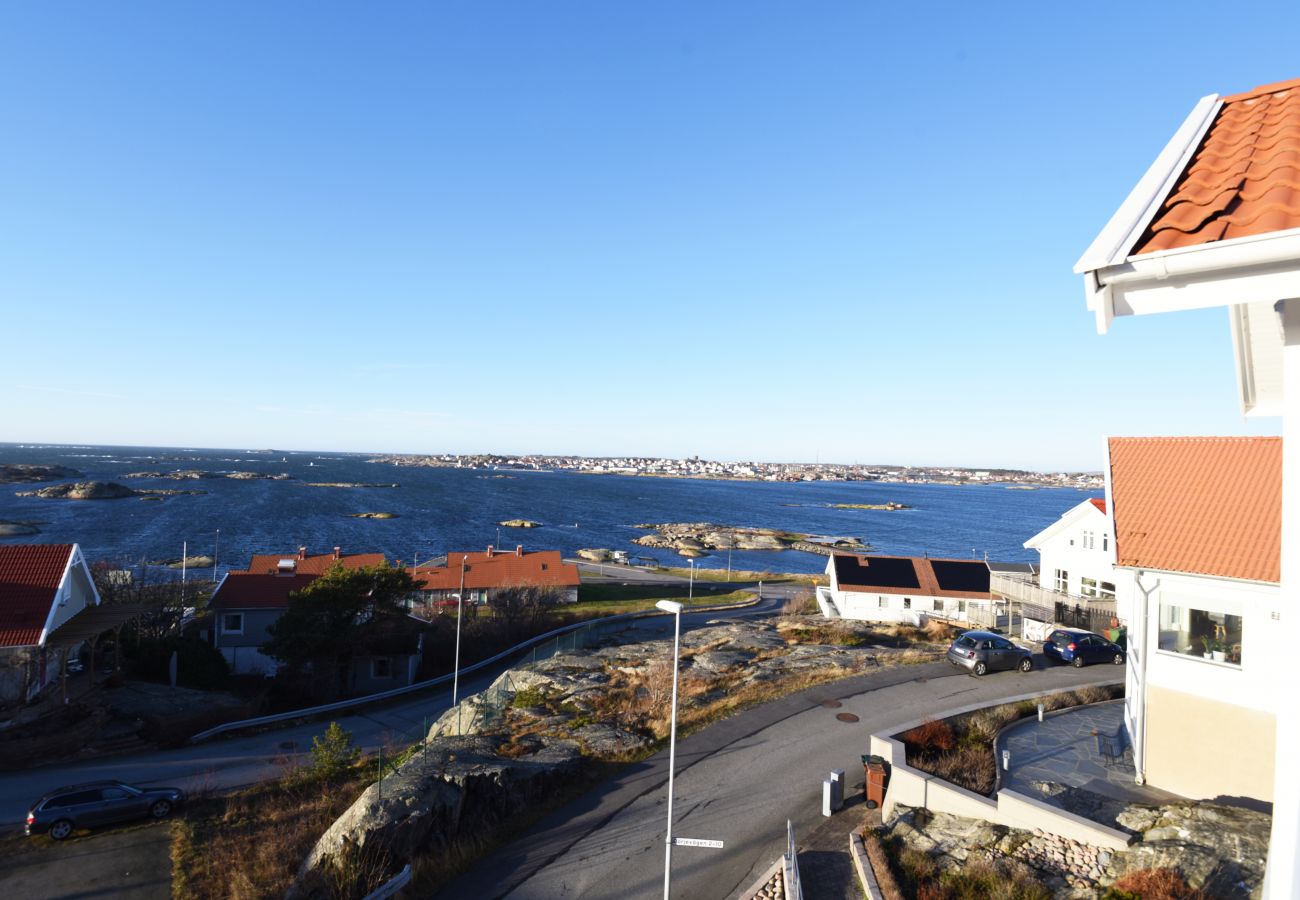 Ferienhaus in Fotö - Architektenvilla mit Meerblick auf Fotö | SE09032