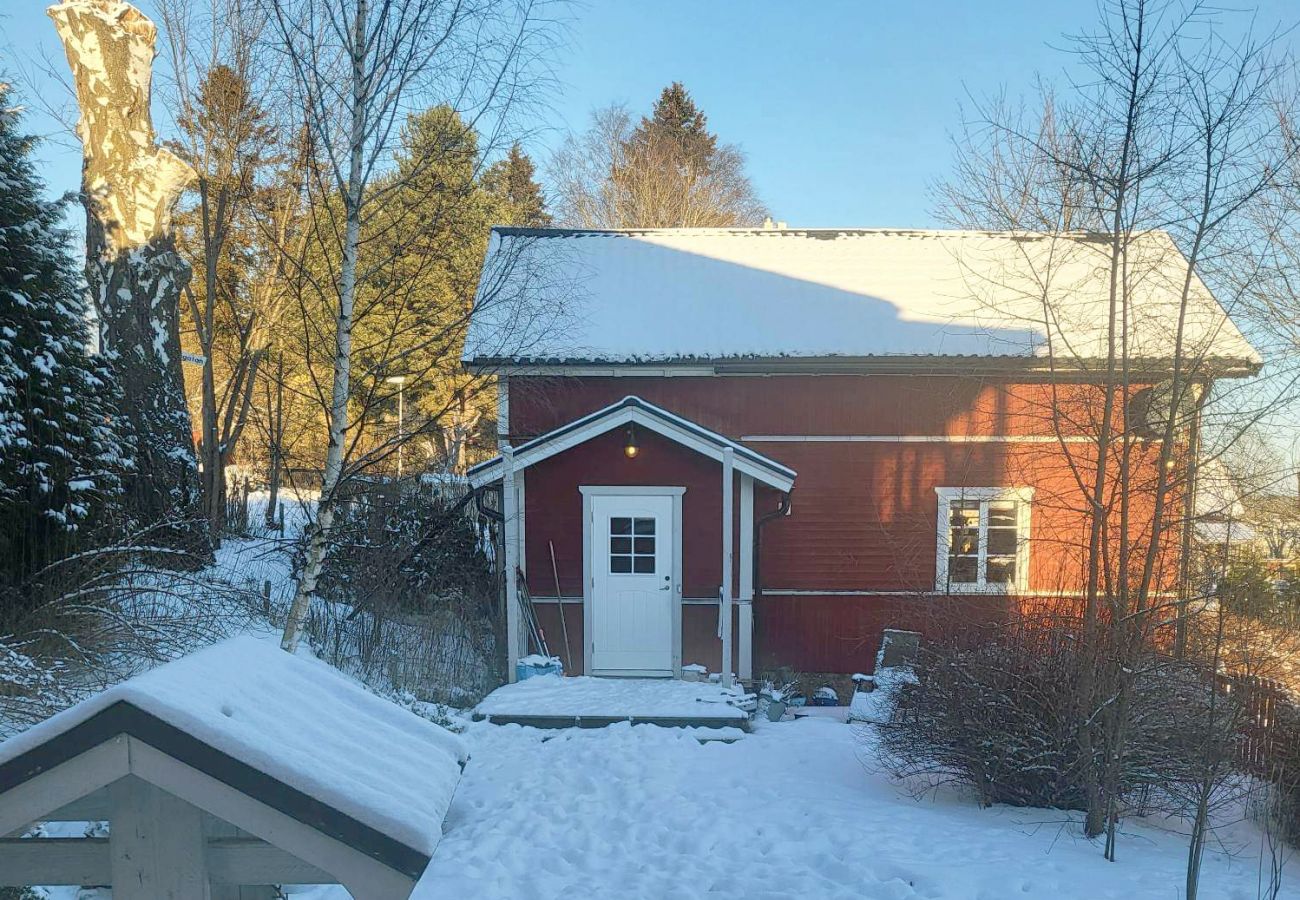 Ferienhaus in Storvik -  Charmantes Ferienhaus in Storvik, Sandviken | SE20002