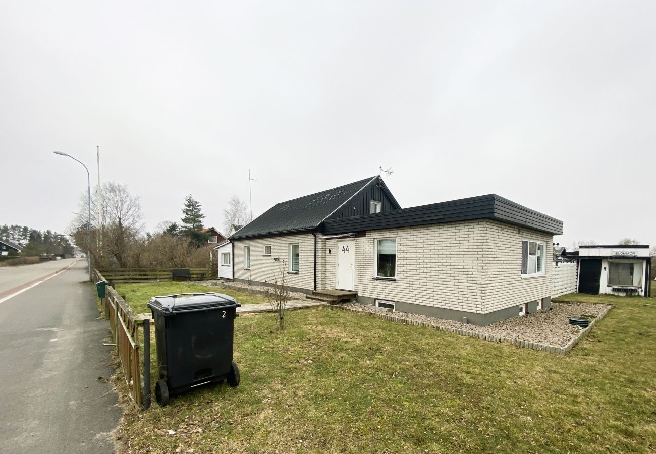 Ferienhaus in Yngsjö - Großes und modernes Haus in Yngsjö, Österlen | SE01040