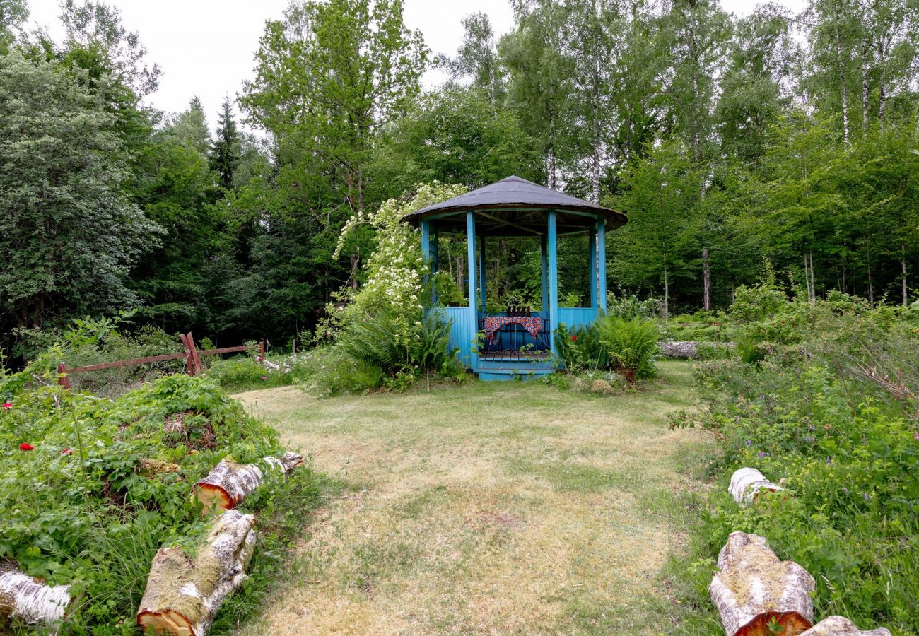 Ferienhaus in Bor - Gemütliches Ferienhaus mit einzigartigem Garten ausserhalb vom Värnamo | SE07039