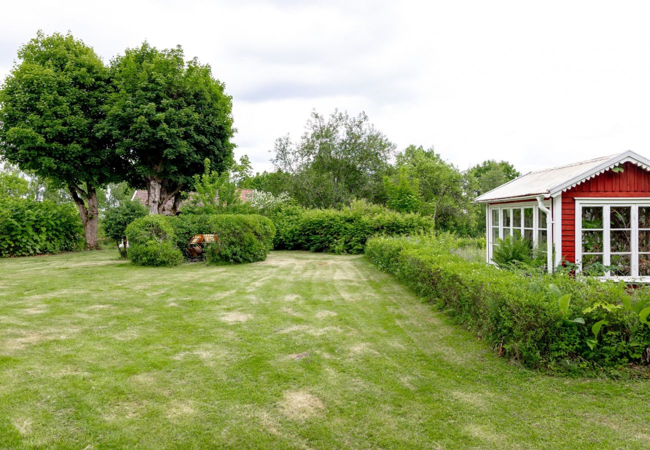 Ferienhaus in Bor - Gemütliches Ferienhaus mit einzigartigem Garten ausserhalb vom Värnamo | SE07039