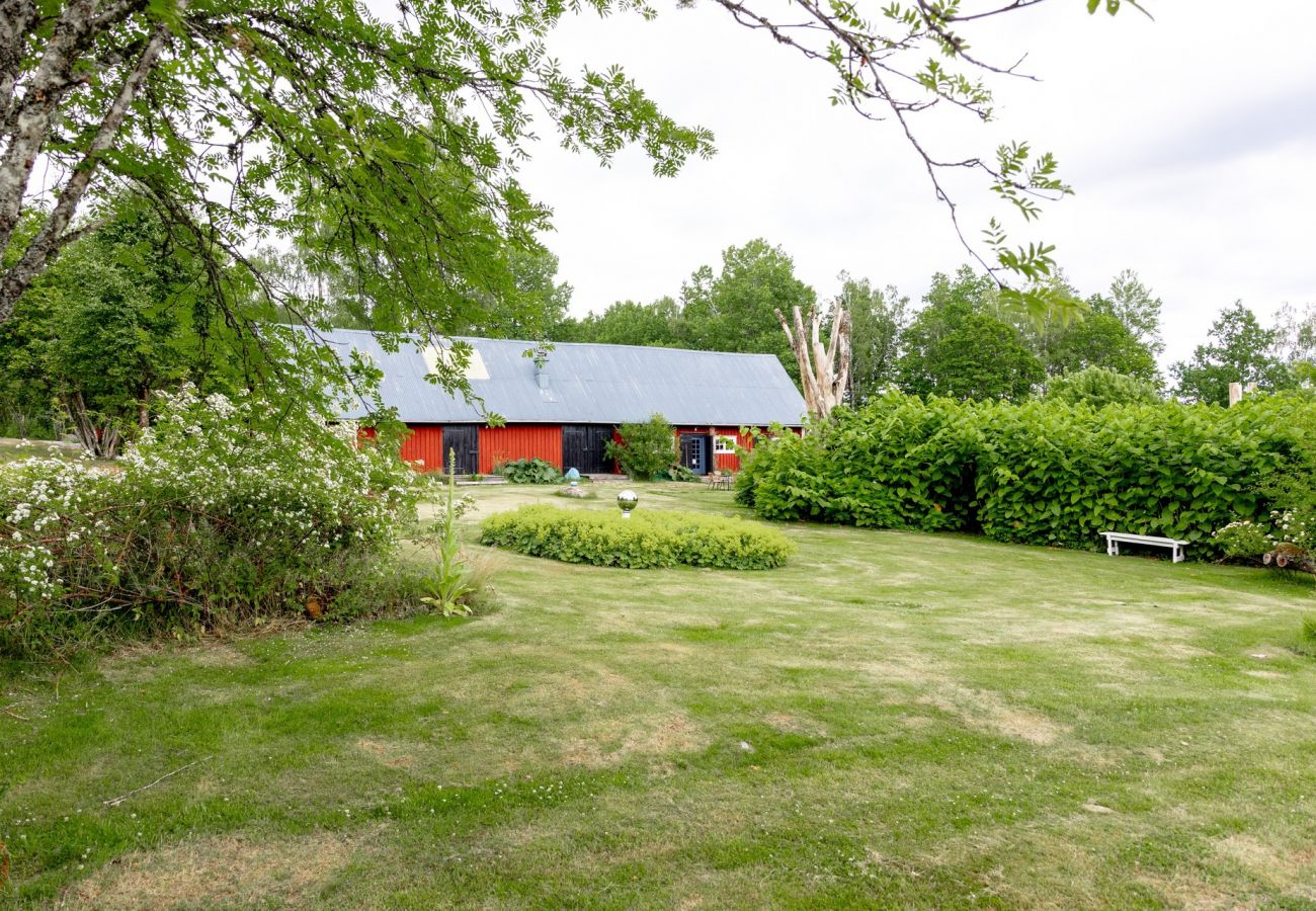 Ferienhaus in Bor - Gemütliches Ferienhaus mit einzigartigem Garten ausserhalb vom Värnamo | SE07039