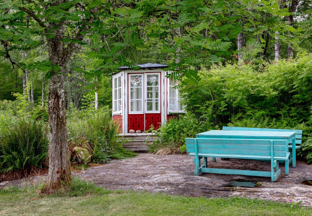 Ferienhaus in Bor - Gemütliches Ferienhaus mit einzigartigem Garten ausserhalb vom Värnamo | SE07039