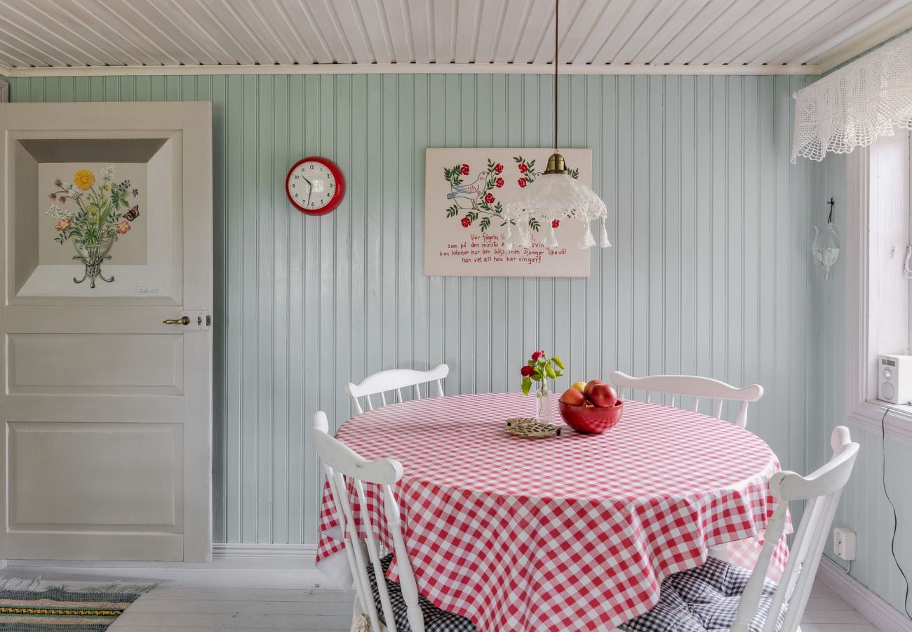 Ferienhaus in Bor - Gemütliches Ferienhaus mit einzigartigem Garten ausserhalb vom Värnamo | SE07039