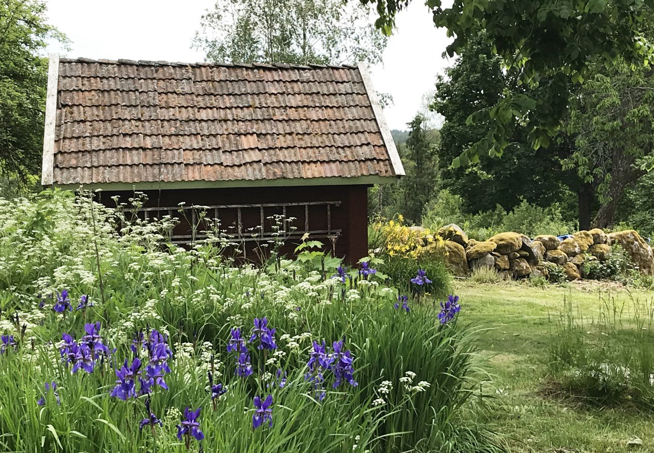 Ferienhaus in Bor - Gemütliches Ferienhaus mit einzigartigem Garten ausserhalb vom Värnamo | SE07039