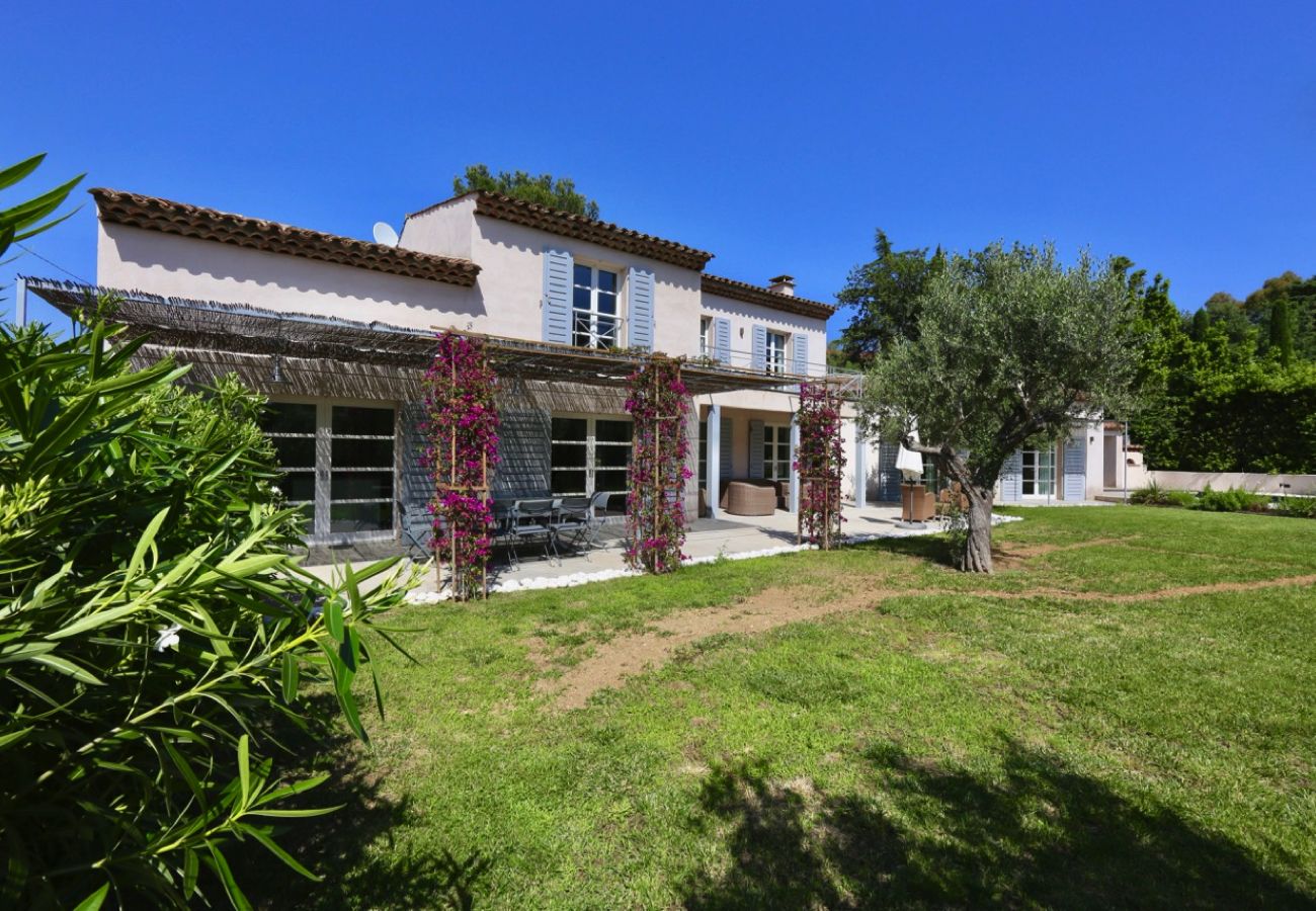 Villa in Saint-Tropez - Villa Notre Dame - Etoiles du Sud