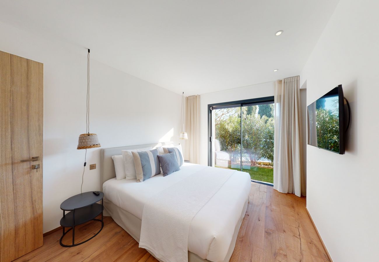 Villa in Saint-Tropez - Villa Pinet - Etoiles du Sud