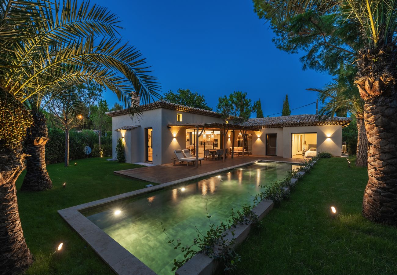Villa in Saint-Tropez - Villa Pinet - Etoiles du Sud