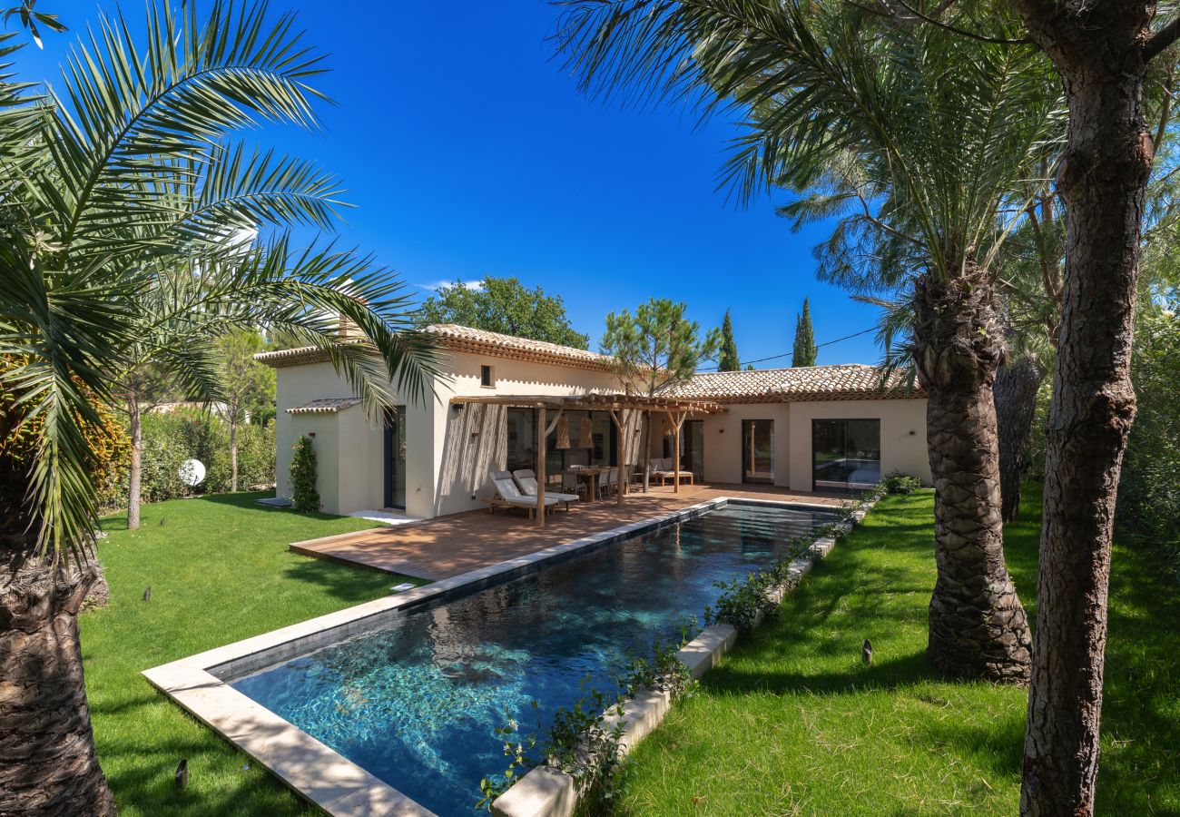 Villa in Saint-Tropez - Villa Pinet - Etoiles du Sud