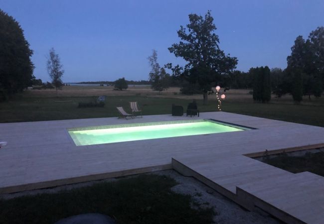 Ferienhaus in Romakloster - Einzigartiges Haus mit Salzwasserpool auf Gotland | SE12015