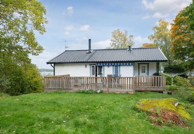 Ferienhaus in Mariefred - Einzigartiges Ferienhaus mit Blick auf Mälaren, Mariefred | SE14020
