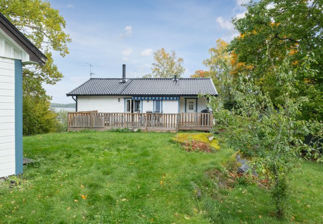 Ferienhaus in Mariefred - Einzigartiges Ferienhaus mit Blick auf Mälaren, Mariefred | SE14020