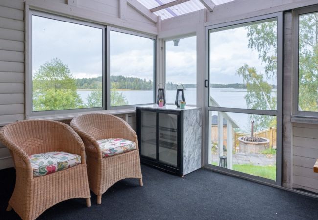 Ferienhaus in Mariefred - Einzigartiges Ferienhaus mit Blick auf Mälaren, Mariefred | SE14020