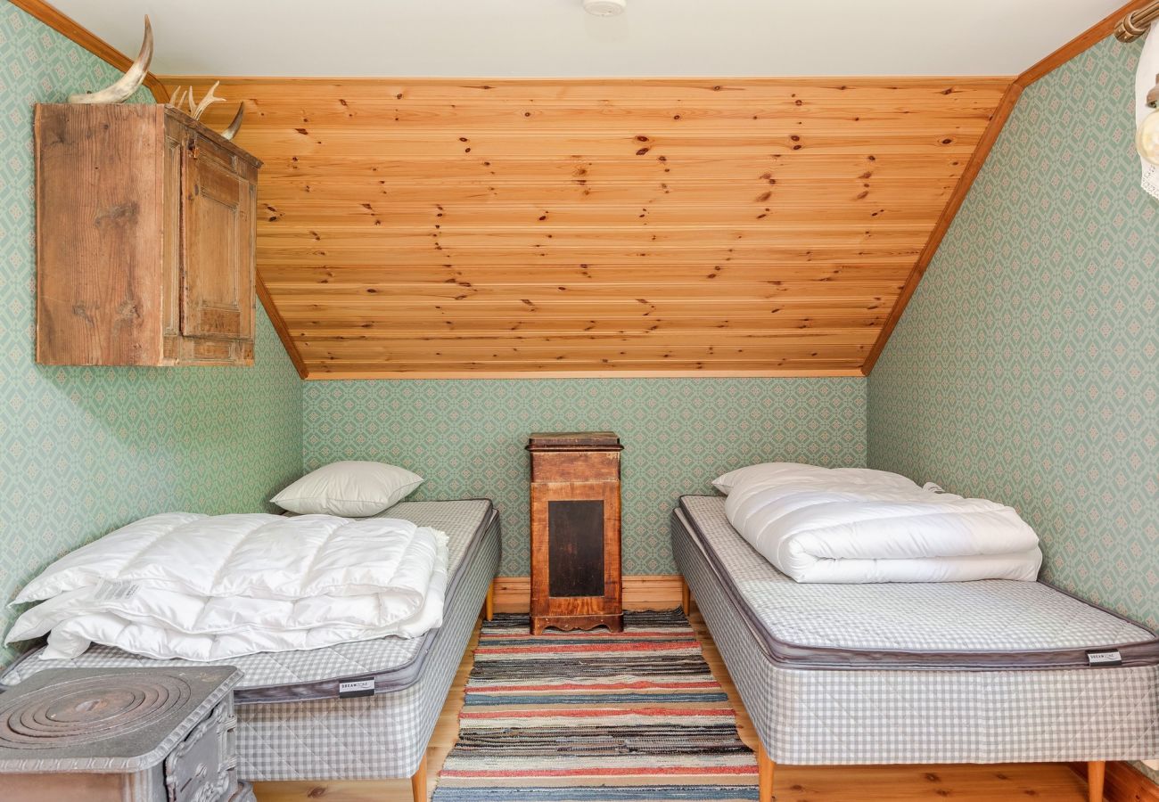 Ferienhaus in Tolg - Schönes Ferienhaus mit Blick auf Bergsjön, Tolg | SE06055