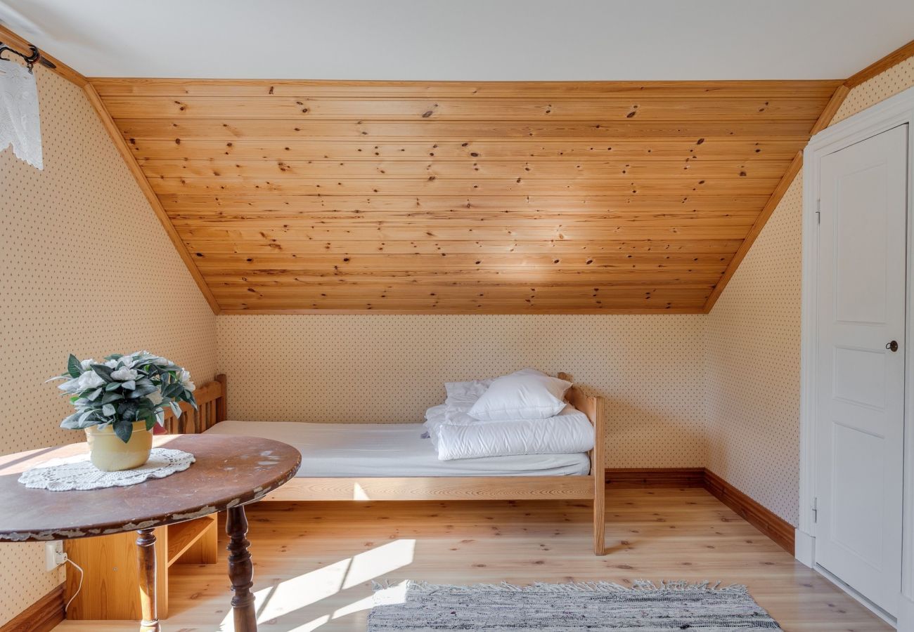 Ferienhaus in Tolg - Schönes Ferienhaus mit Blick auf Bergsjön, Tolg | SE06055