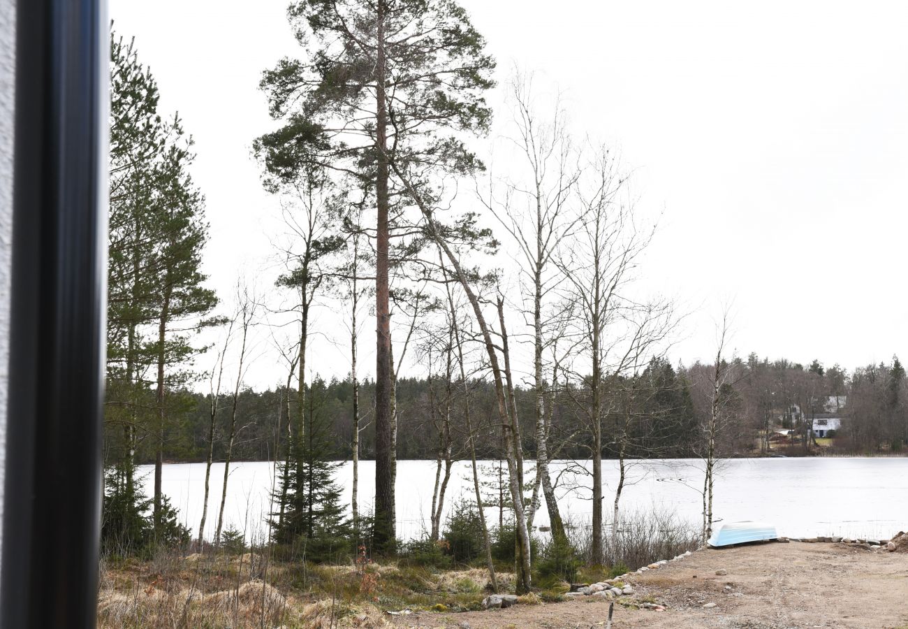 Ferienwohnung in Borås - Ferienwohnung mit Seeblick bei Borås | SE08046