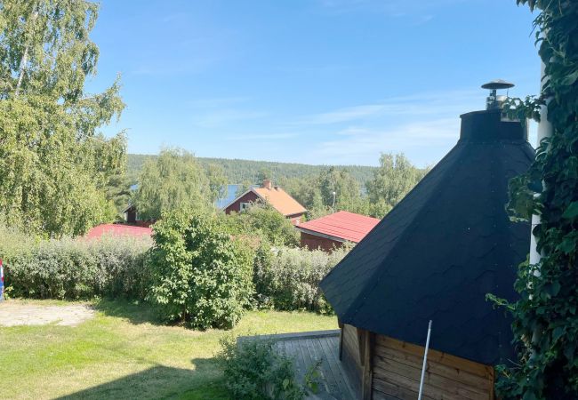 Ferienhaus in Gnesta - Großes, schönes Haus in Laxne/Gnesta nahe See und Natur | SE13026