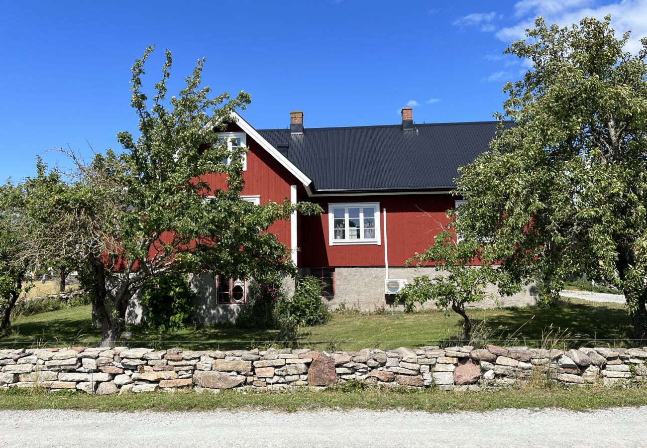 Ferienhaus in Löttorp - Angenehmes Ferienhaus mit etwas Meerblick | SE04025